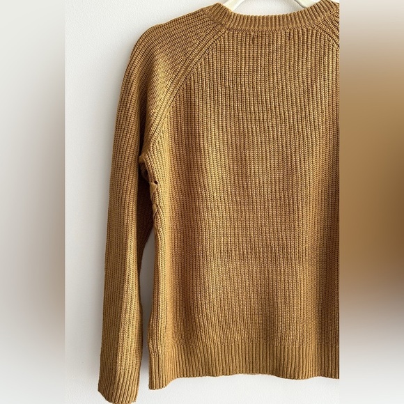 Pink Rose Gold Cable Knit Sweater, Crewneck Sweater, Size Medium - Picture 14 of 16